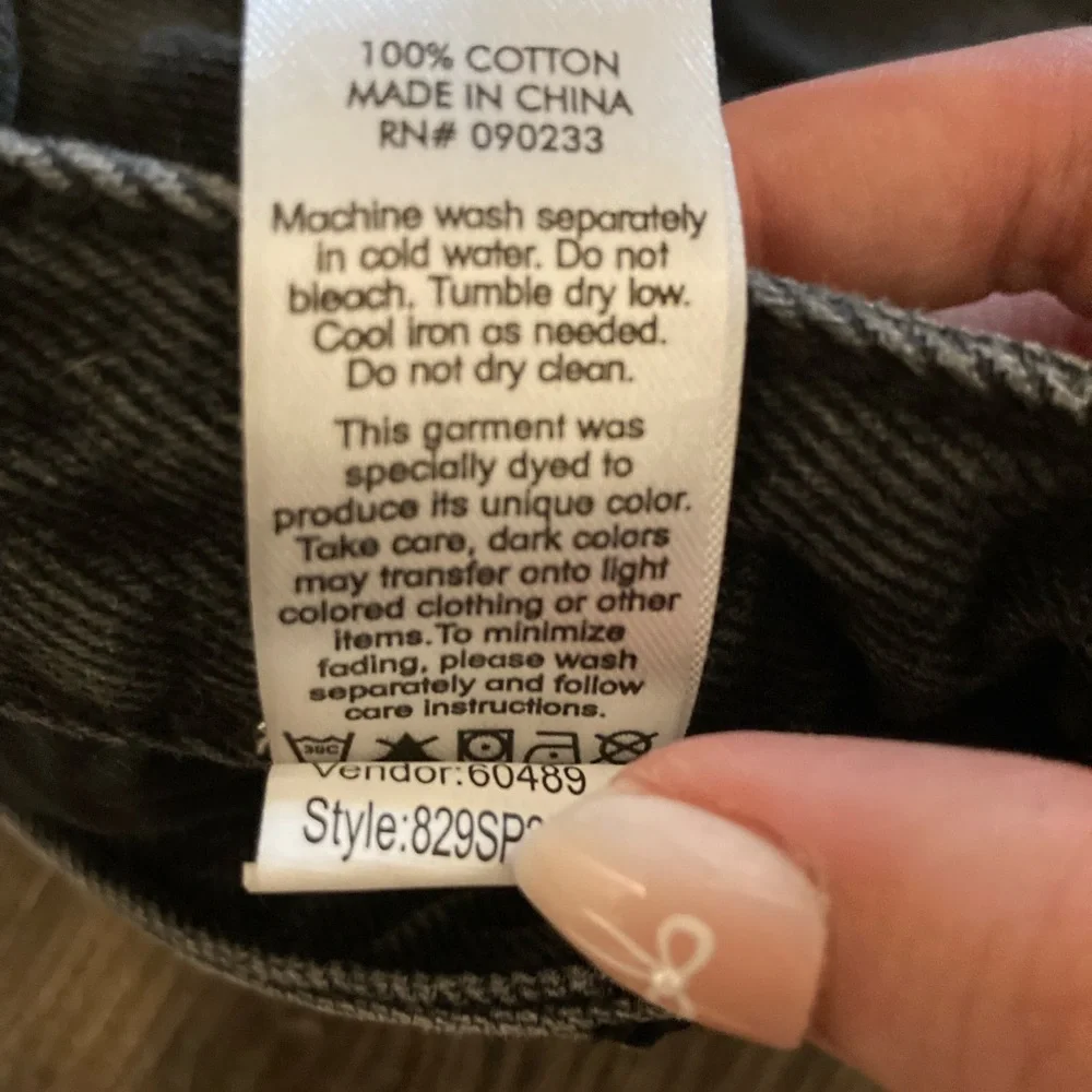 PacSun Black Jean Shorts for Women Festival - Picture 6 of 7